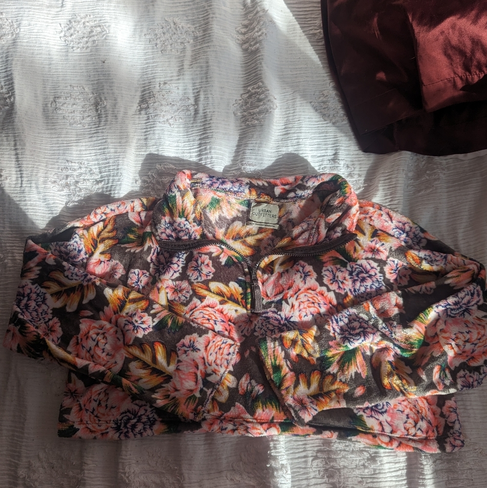 Cropped Floral Sweater